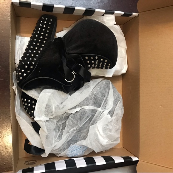 Velvet Platform Booties - Picture 3 of 8